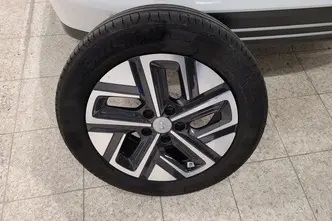 Hyundai Kona, 100 kW, elekter, automaat, esivedu