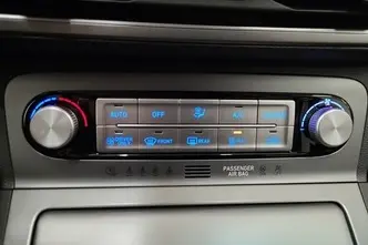 Hyundai Kona, 100 kW, elekter, automaat, esivedu
