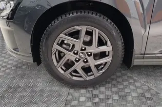Hyundai Kona, 100 kW, elekter, automaat, esivedu