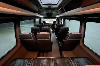 Mercedes-Benz Sprinter, 140 kW, дизель, автомат