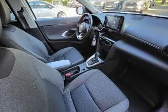 Toyota Yaris Cross, 1.5, 68 kW, hübriid, automaat, esivedu