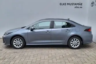 Toyota Corolla, 1.8, 72 kW, hybrid, automatic, front-wheel drive