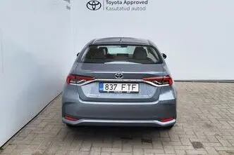 Toyota Corolla, 1.8, 72 kW, hybrid, automatic, front-wheel drive