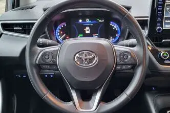 Toyota Corolla, 1.8, 72 kW, hybrid, automatic, front-wheel drive