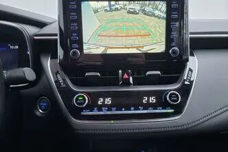 Toyota Corolla, 1.8, 72 kW, hybrid, automatic, front-wheel drive