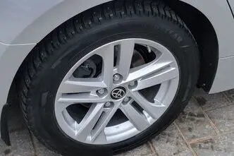 Toyota Corolla, 1.2, 85 kW, bensiin, automaat, esivedu