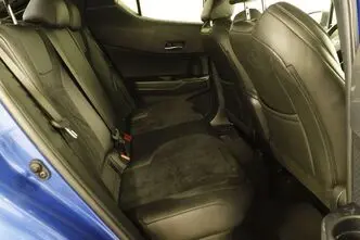 Toyota C-HR, 1.8, 72 kW, гибрид, автомат, передний привод