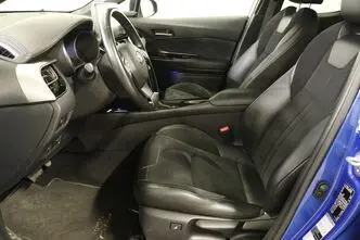 Toyota C-HR, 1.8, 72 kW, гибрид, автомат, передний привод