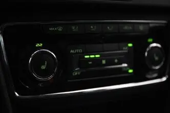 Škoda Superb, 1.6, 77 kW, дизель, механическая, передний привод