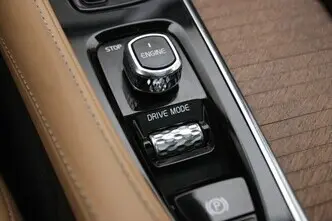 Volvo XC90, 2.0, 235 kW, hübriid, automaat, nelikvedu