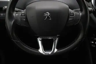 Peugeot 2008, 1.6, 88 kW, bensiin, automaat, esivedu