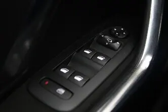 Peugeot 2008, 1.6, 88 kW, bensiin, automaat, esivedu