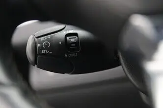 Peugeot 2008, 1.6, 88 kW, bensiin, automaat, esivedu