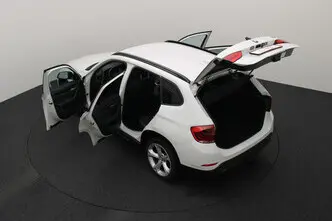 BMW X1, 2.0, 135 kW, bensiin, automaat, esivedu