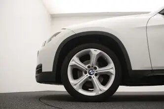 BMW X1, 2.0, 135 kW, bensiin, automaat, esivedu