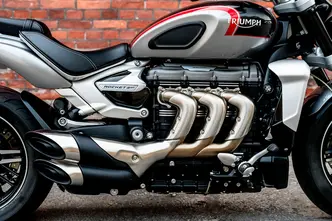 Triumph ROCKET 3 GT, 2.5, 122.8 kW, petrol, manual, rear-wheel drive