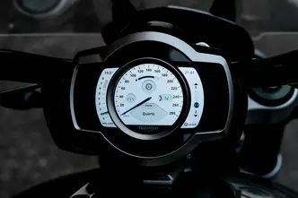 Triumph ROCKET 3 GT, 2.5, 122.8 kW, petrol, manual, rear-wheel drive