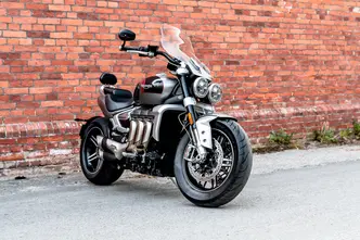 Triumph ROCKET 3 GT, 2.5, 122.8 kW, petrol, manual, rear-wheel drive
