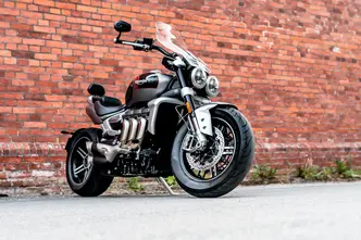 Triumph ROCKET 3 GT, 2.5, 122.8 kW, petrol, manual, rear-wheel drive