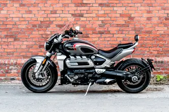 Triumph ROCKET 3 GT, 2.5, 122.8 kW, petrol, manual, rear-wheel drive