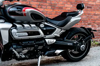 Triumph ROCKET 3 GT, 2.5, 122.8 kW, petrol, manual, rear-wheel drive