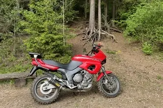 Yamaha TDM 850, 0.8, 57 kW, benzīns, manuālā, aizmugurējā piedziņa