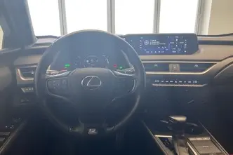 Lexus UX 250, 2.0, 112 kW, hybrid, automatic, four-wheel drive