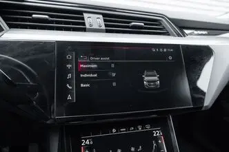 Audi e-tron, 300 kW, elekter, automaat, nelikvedu