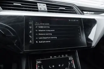 Audi e-tron, 300 kW, elekter, automaat, nelikvedu