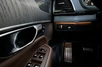 Volvo XC90, 2.0, 173 kW, гибрид, автомат, полный привод