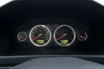 Volvo V70, 2.4, 120 kW, diisel, manuaal, esivedu