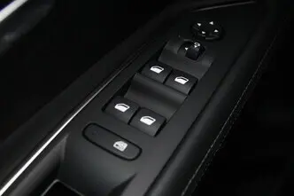 Peugeot 3008, 1.5, 96 kW, дизель, механическая, передний привод