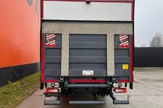 Volvo FL 210 4x2, 158 kW, diisel, automaat