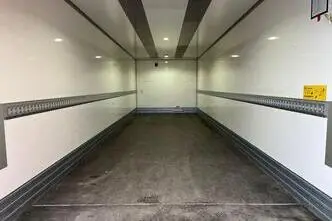 Volvo FL 210 4x2, 158 kW, diisel, automaat