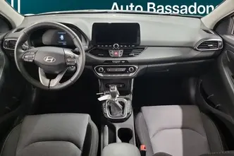 Hyundai i30, 1.5, 70 kW, bensiin, manuaal, esivedu