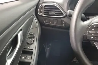 Hyundai i30, 1.5, 70 kW, bensiin, manuaal, esivedu