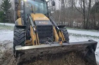 Caterpillar 444, 82 kW