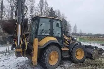 Caterpillar 444, 82 kW