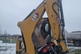 Caterpillar 444, 82 kW