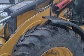 Caterpillar 444, 82 kW