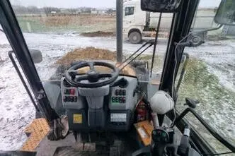 Caterpillar 444, 82 kW