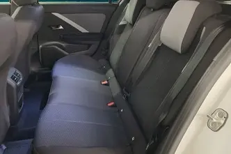 Opel Astra, 1.2, 96 kW, bensiin, automaat, esivedu