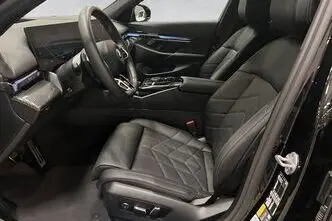 BMW i5, 290 kW, elekter, automaat, nelikvedu