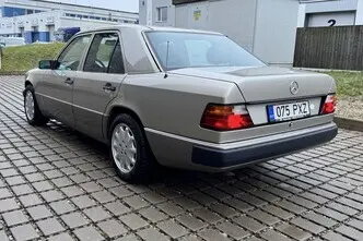 Mercedes-Benz 230, 2.3, 97 kW, bensiin, manuaal, tagavedu