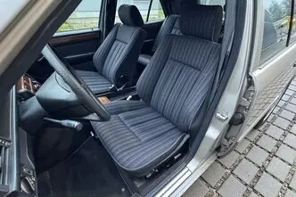 Mercedes-Benz 230, 2.3, 97 kW, bensiin, manuaal, tagavedu