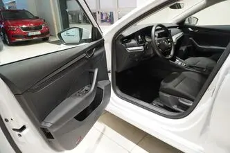 Škoda Octavia, 1.0, 81 kW, hybrid, automatic, front-wheel drive