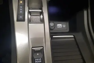 Peugeot 408, 1.2, 96 kW, bensiin, automaat, esivedu