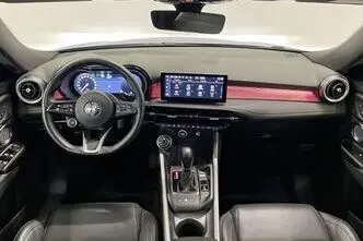 Alfa Romeo Tonale, 1.5, 117.4 kW, гибрид, механическая, передний привод