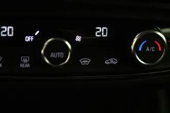 Opel Crossland X, 1.2, 81 kW, bensiin, manuaal, esivedu