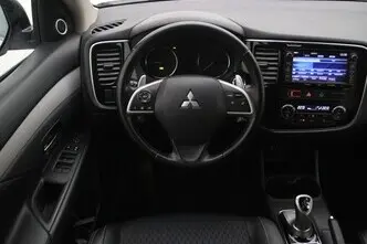 Mitsubishi Outlander, 2.0, 89 kW, pistikhübriid, automaat, nelikvedu